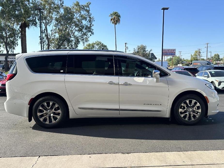 used 2021 Chrysler Pacifica Hybrid car, priced at $27,890