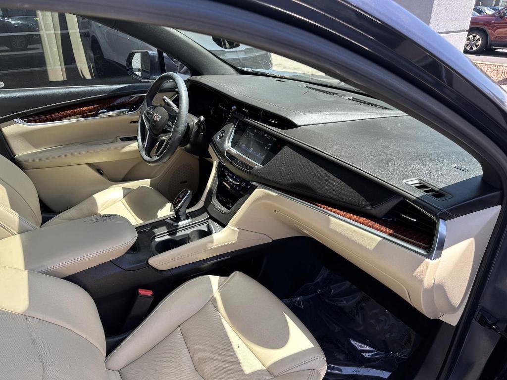 used 2018 Cadillac XT5 car, priced at $17,990