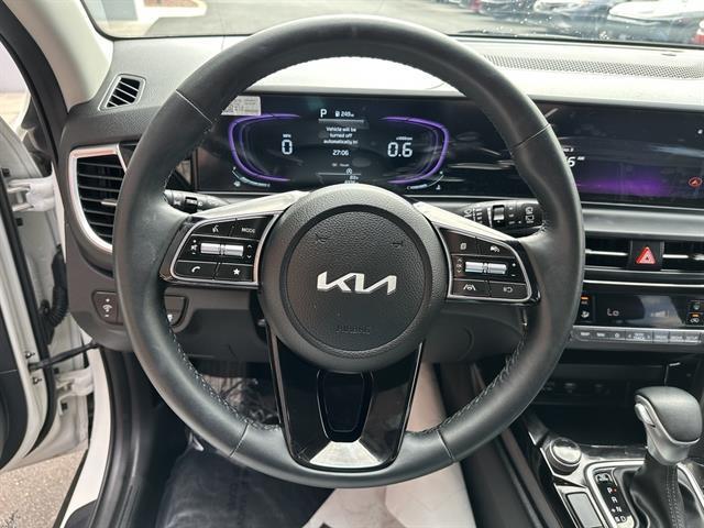 used 2025 Kia Seltos car, priced at $24,490
