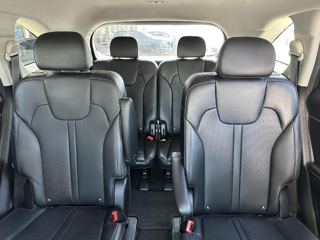 used 2023 Kia Sorento Hybrid car, priced at $31,990