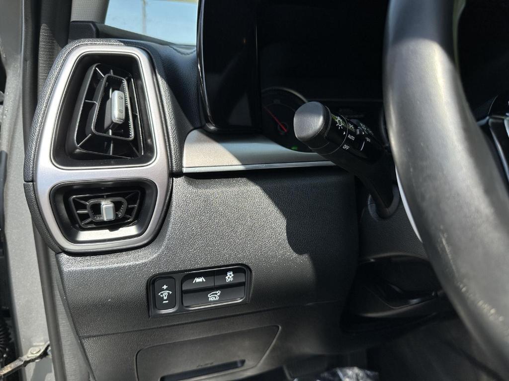 used 2023 Kia Sorento Hybrid car, priced at $31,990