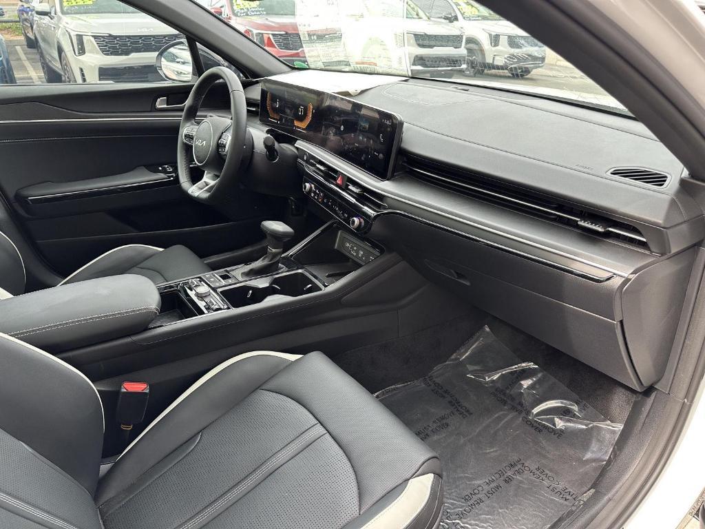 new 2025 Kia K5 car, priced at $31,390