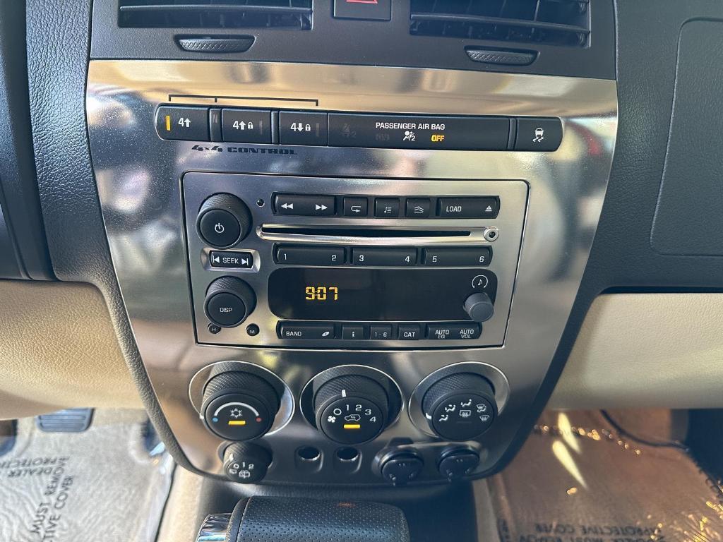 used 2006 Hummer H3 car, priced at $17,990