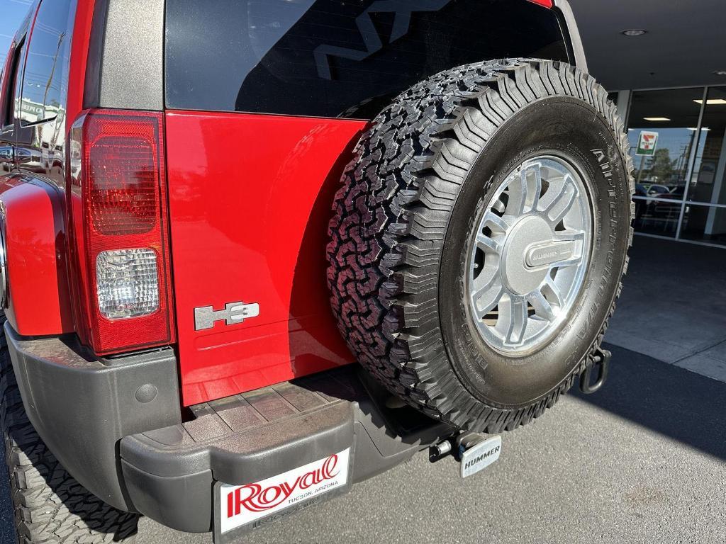 used 2006 Hummer H3 car, priced at $17,990