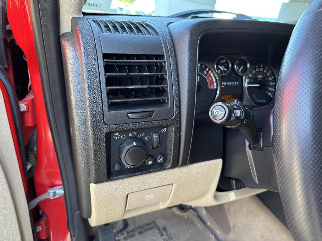 used 2006 Hummer H3 car, priced at $17,990
