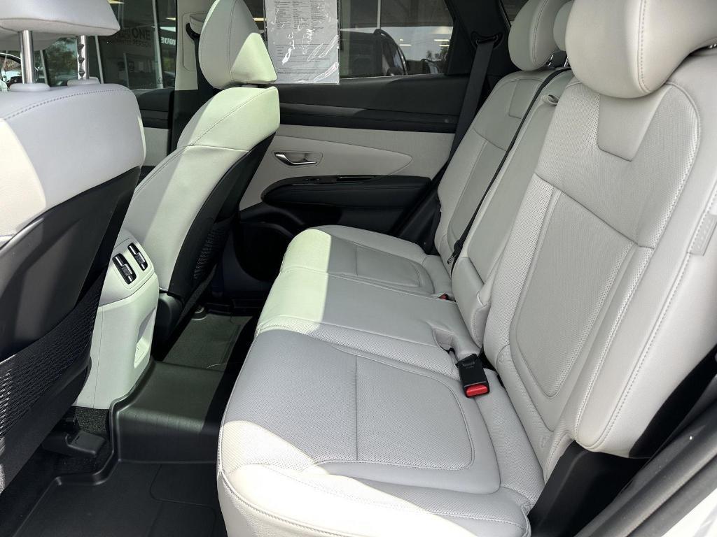 used 2025 Hyundai TUCSON Hybrid car, priced at $39,990