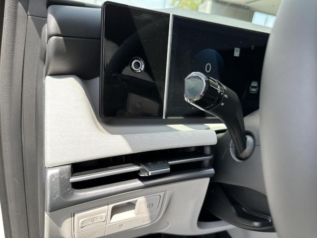 used 2025 Hyundai TUCSON Hybrid car, priced at $39,990
