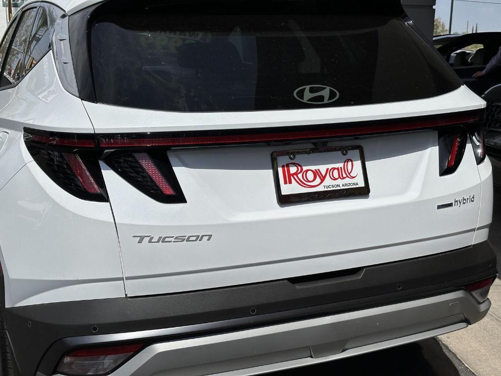 used 2025 Hyundai TUCSON Hybrid car, priced at $39,990