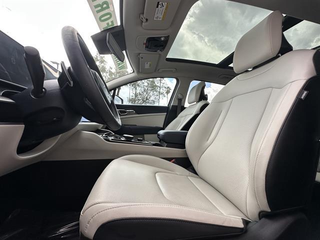 used 2025 Kia Sportage Hybrid car, priced at $30,550