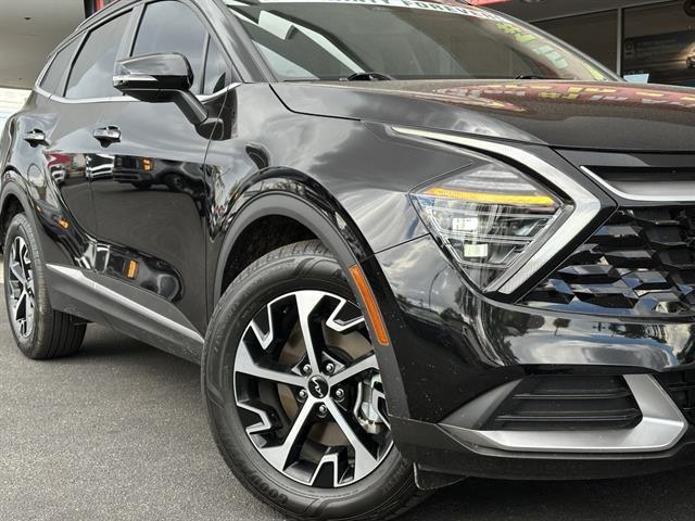 used 2025 Kia Sportage Hybrid car, priced at $30,550