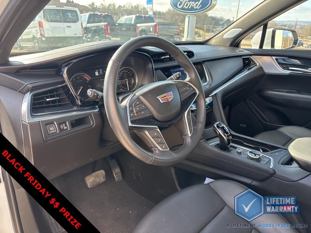 used 2024 Cadillac XT5 car, priced at $44,000