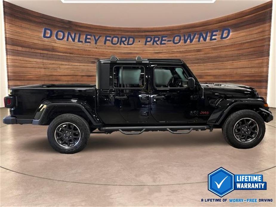 used 2022 Jeep Gladiator car, priced at $28,100