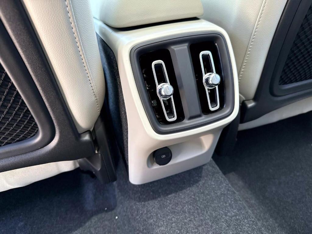 new 2025 Volvo XC40 car, priced at $47,435