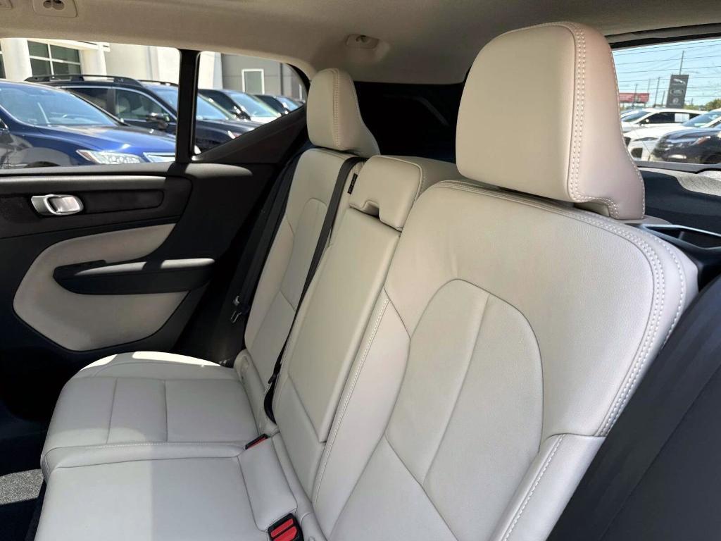 new 2025 Volvo XC40 car, priced at $47,435