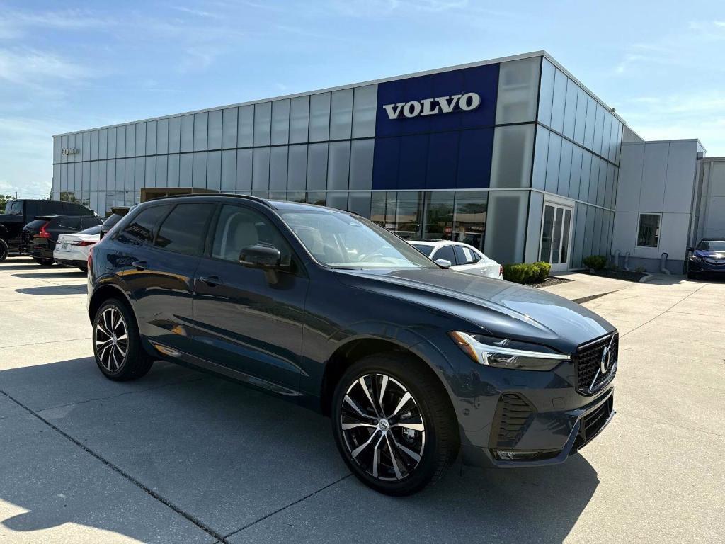 new 2025 Volvo XC60 car, priced at $55,360