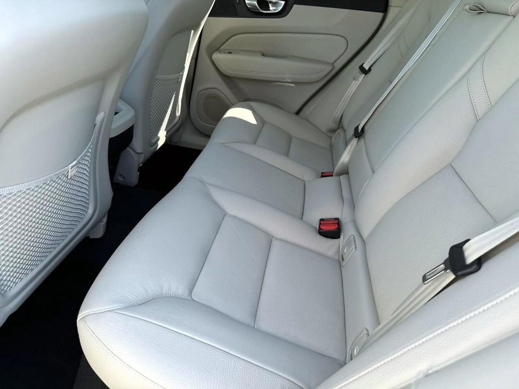 new 2025 Volvo XC60 car, priced at $55,360