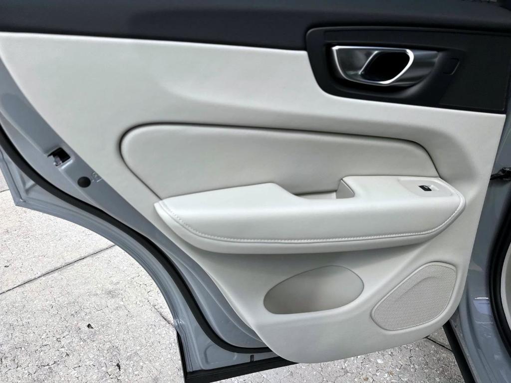 new 2026 Volvo XC60 car, priced at $62,017