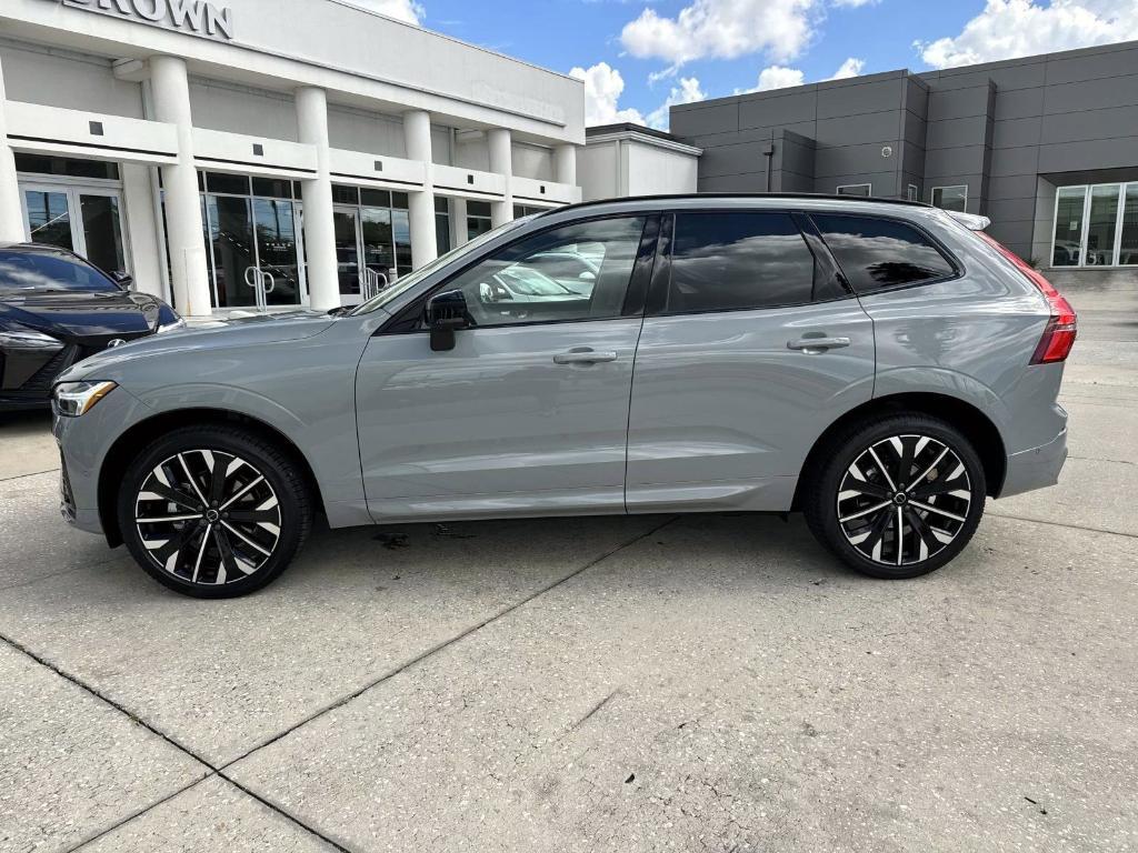 new 2026 Volvo XC60 car, priced at $62,017