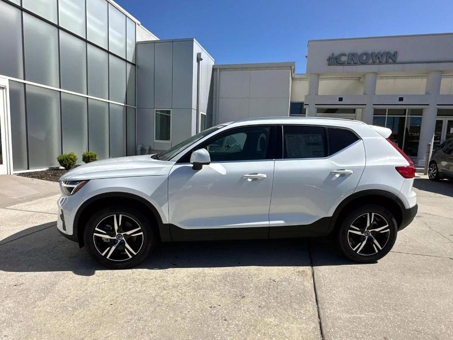 new 2025 Volvo XC40 car, priced at $45,215