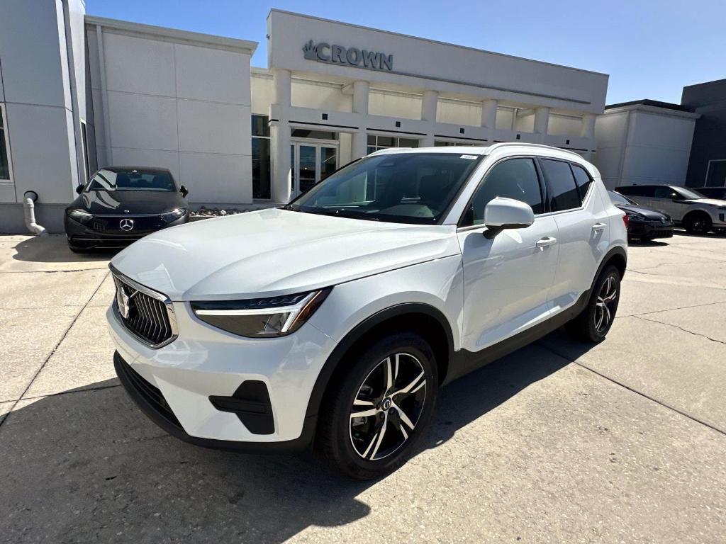 new 2025 Volvo XC40 car, priced at $45,215