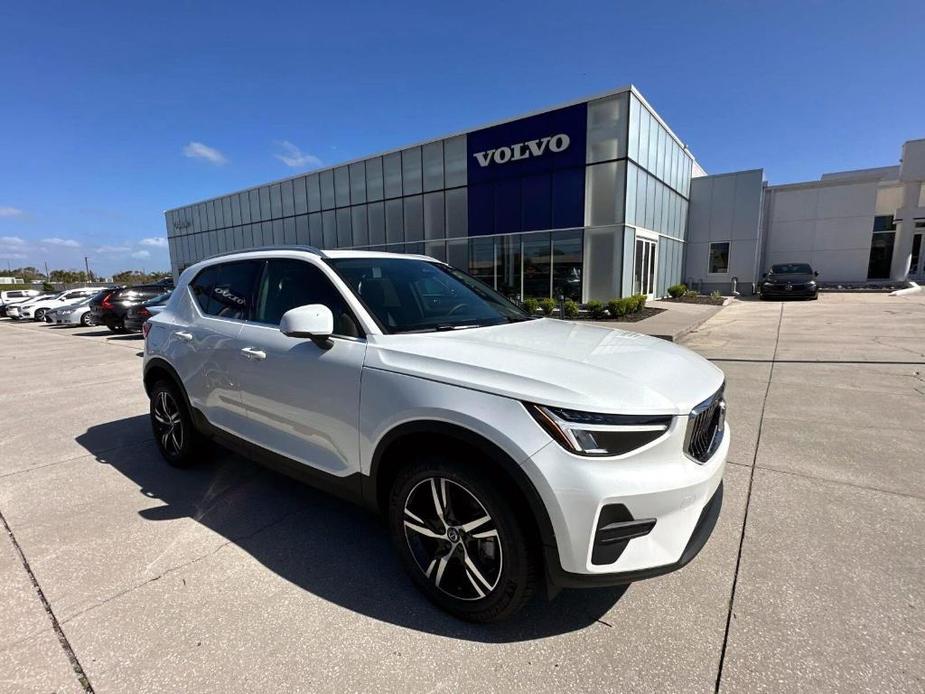 new 2025 Volvo XC40 car, priced at $45,215