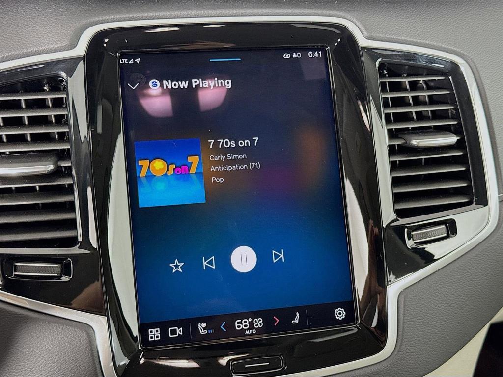 new 2025 Volvo XC90 car, priced at $68,217