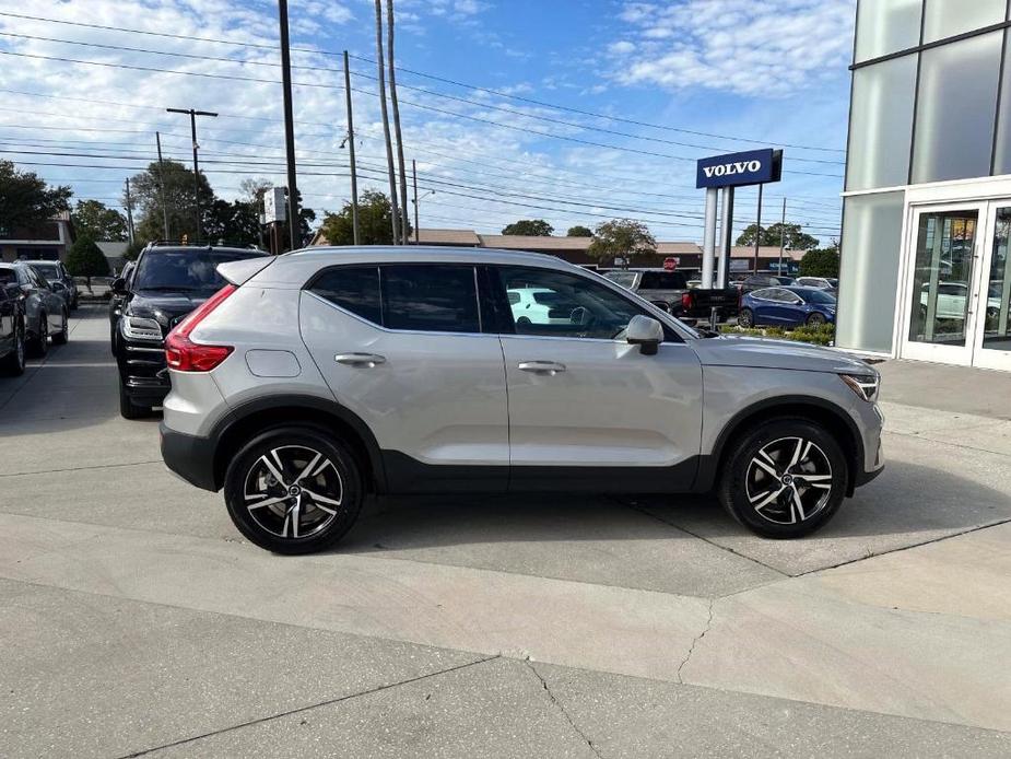 new 2024 Volvo XC40 car, priced at $42,980