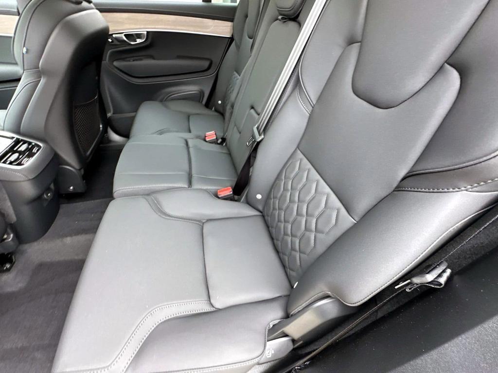 new 2025 Volvo XC90 car, priced at $65,555