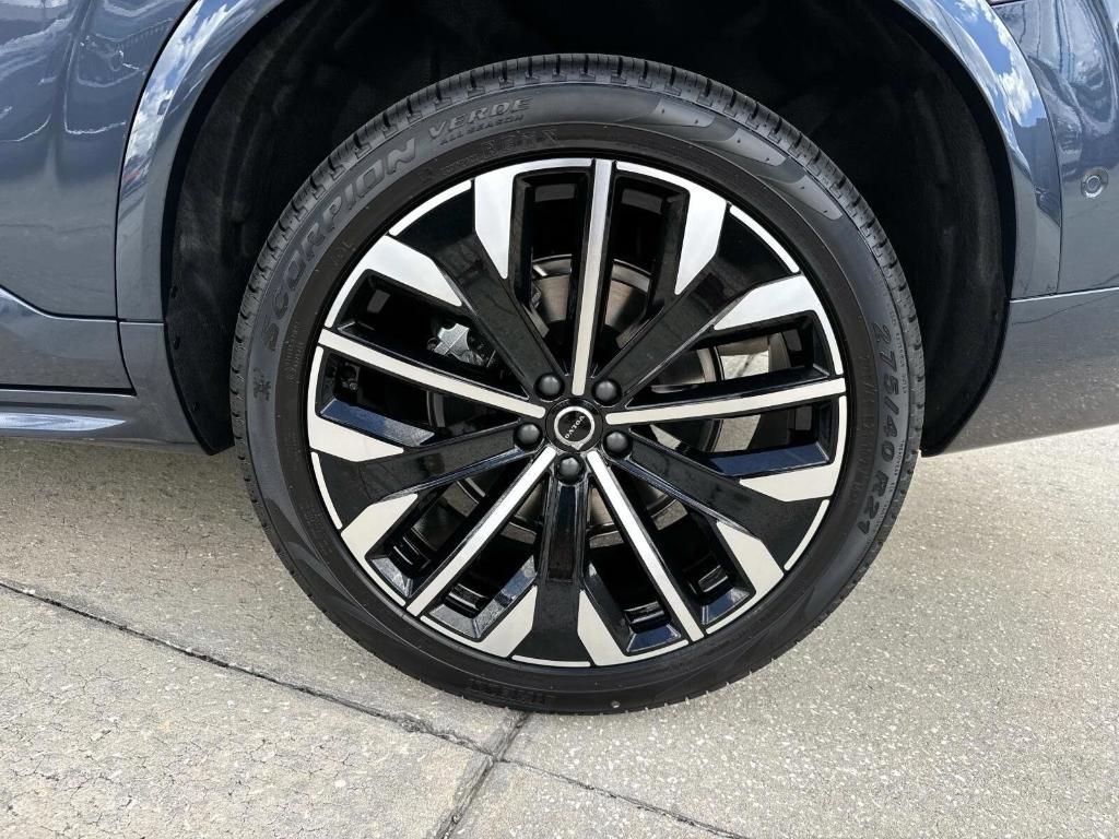 new 2026 Volvo XC90 car, priced at $76,075