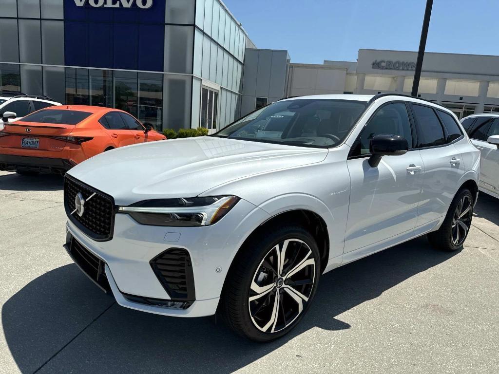 new 2025 Volvo XC60 car, priced at $60,660