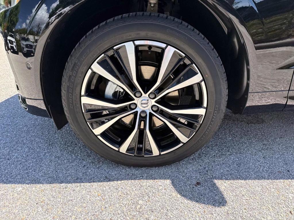 new 2025 Volvo XC60 car, priced at $55,360