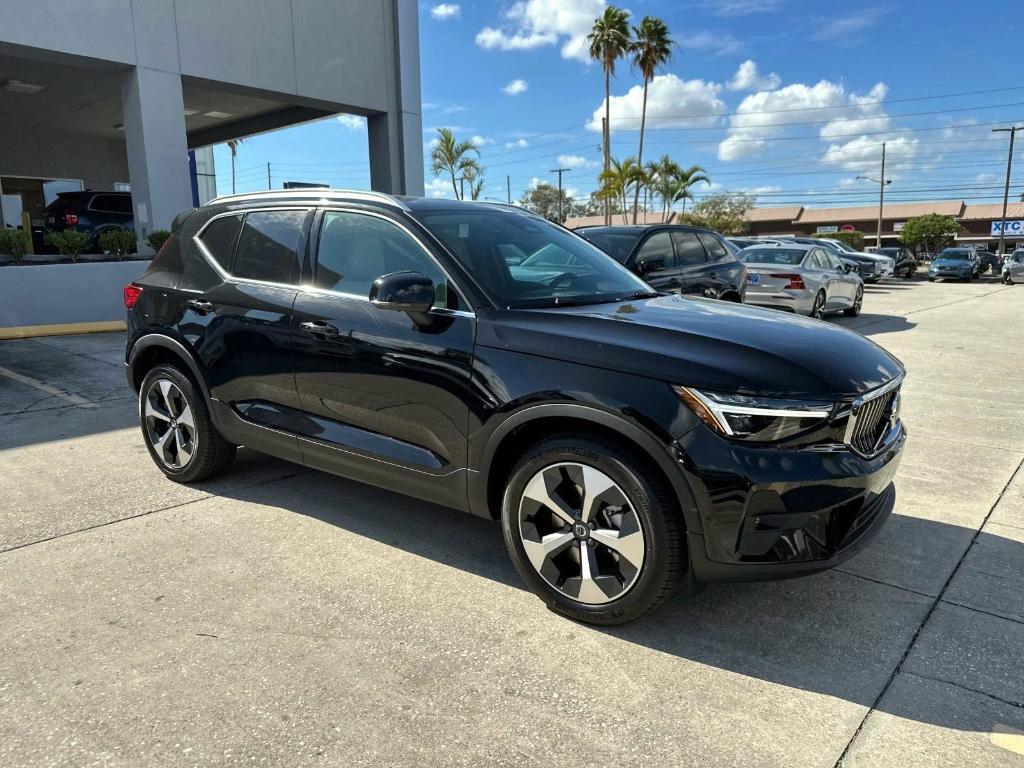 new 2025 Volvo XC40 car, priced at $47,765