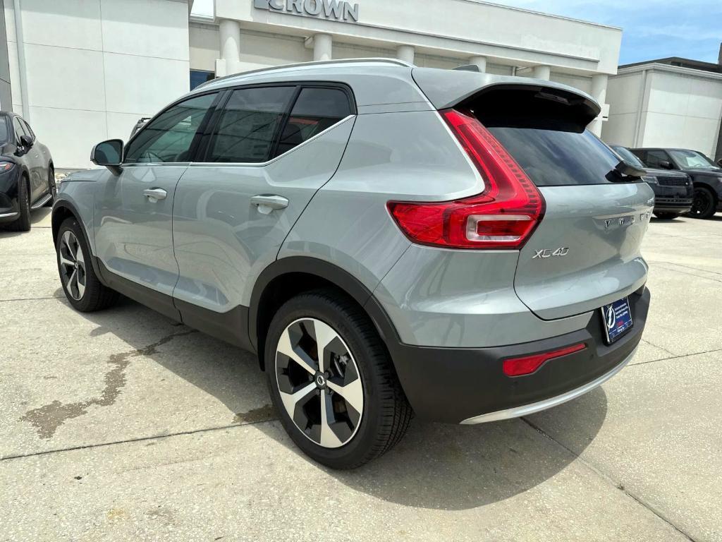 new 2025 Volvo XC40 car, priced at $45,465