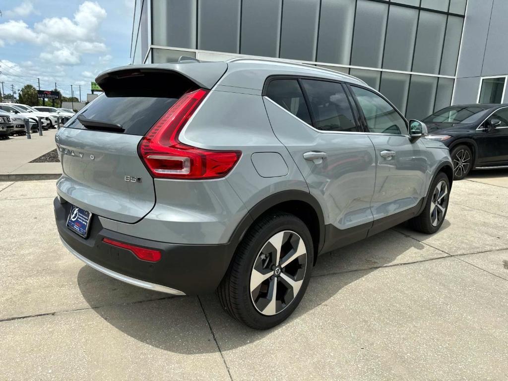 new 2025 Volvo XC40 car, priced at $45,465