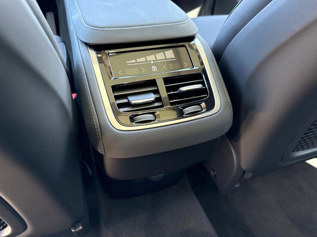 new 2025 Volvo XC90 car, priced at $60,245