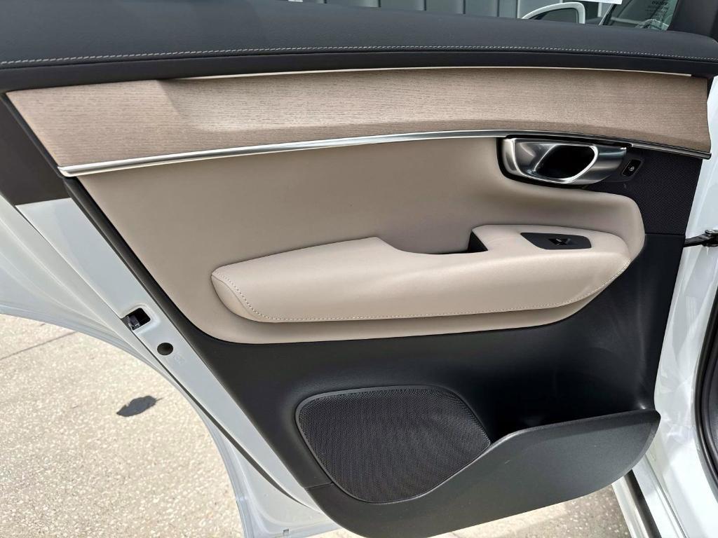 new 2026 Volvo XC90 car, priced at $67,275