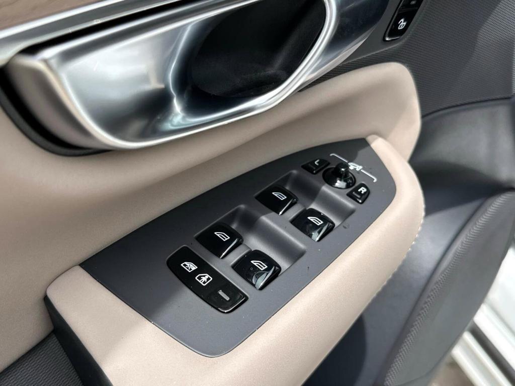 new 2026 Volvo XC90 car, priced at $67,275