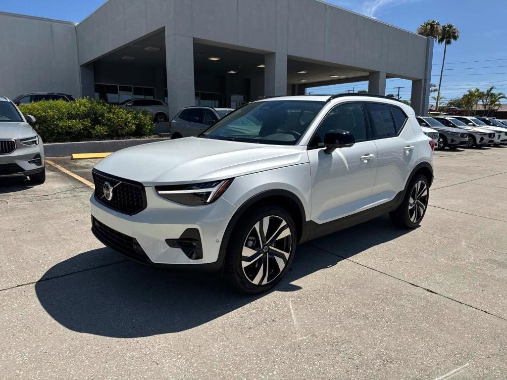new 2025 Volvo XC40 car, priced at $49,810