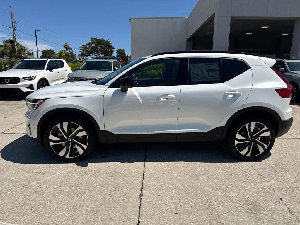 new 2025 Volvo XC40 car, priced at $49,810