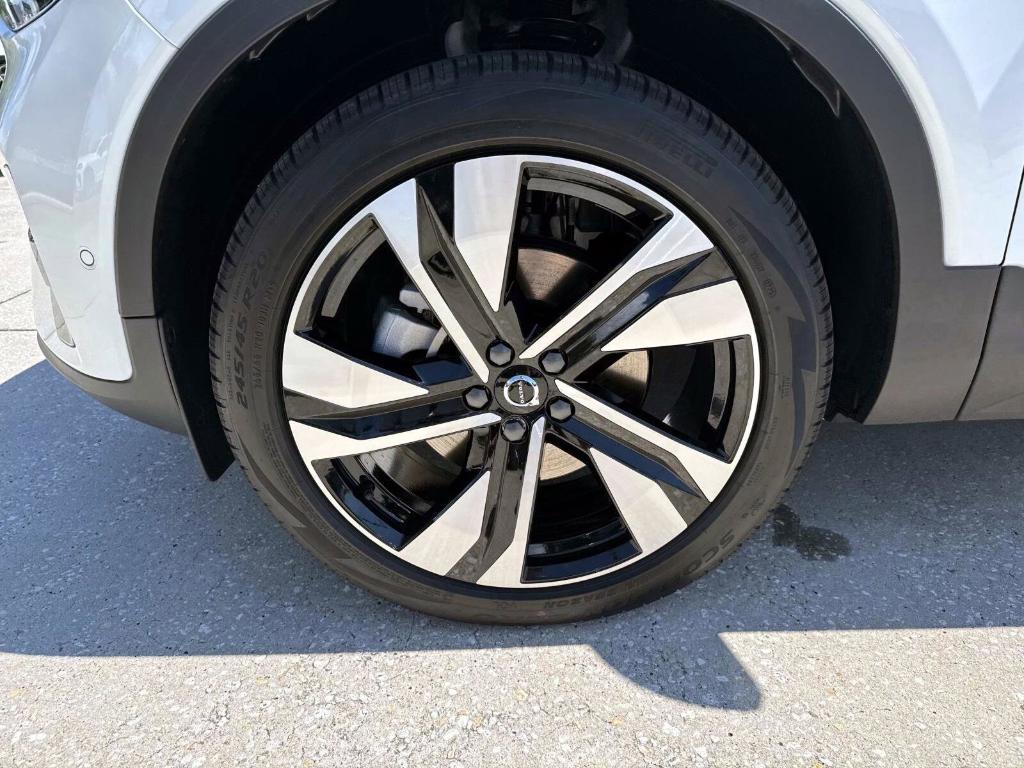 new 2025 Volvo XC40 car, priced at $49,810