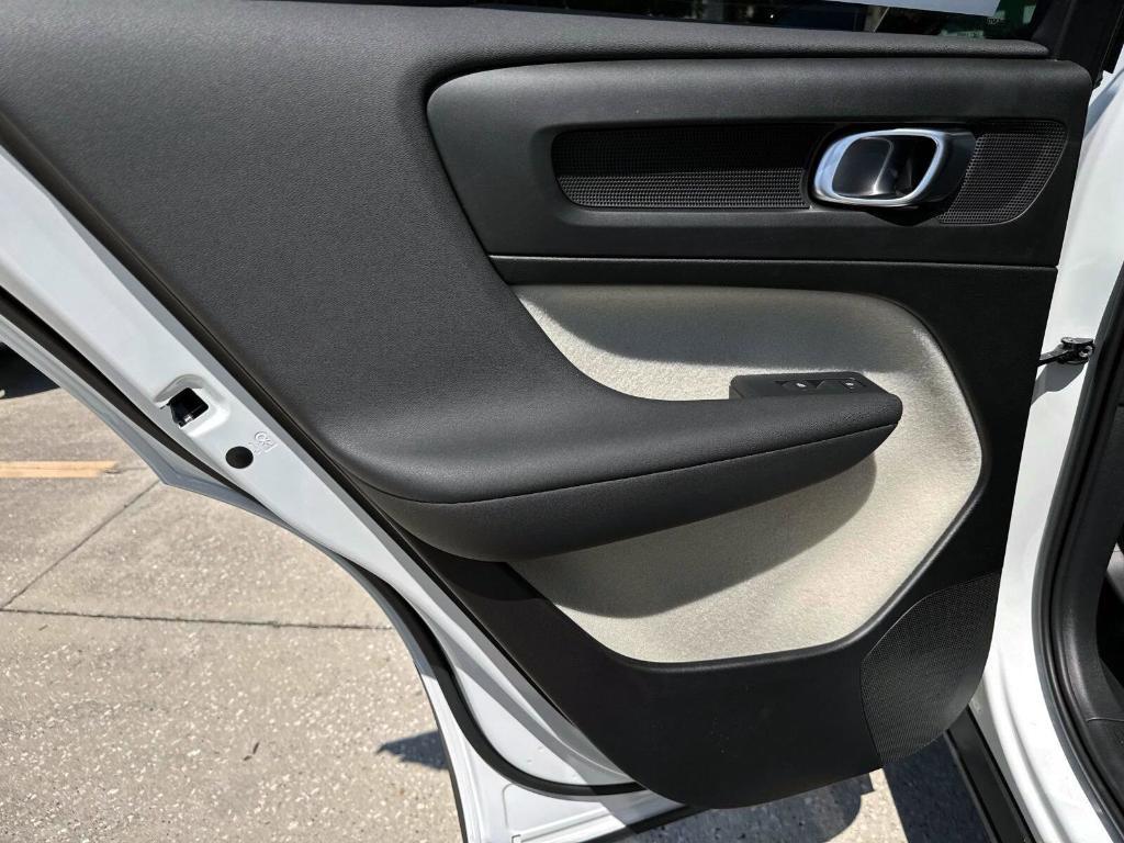 new 2025 Volvo XC40 car, priced at $49,810