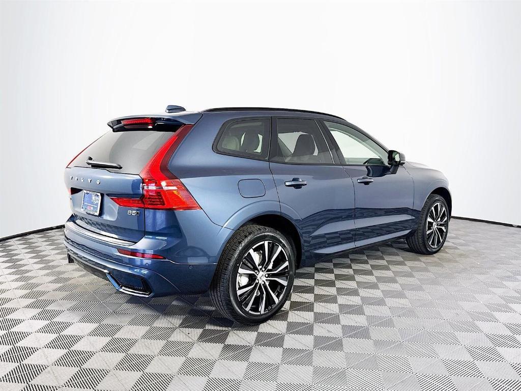 new 2025 Volvo XC60 car, priced at $54,610