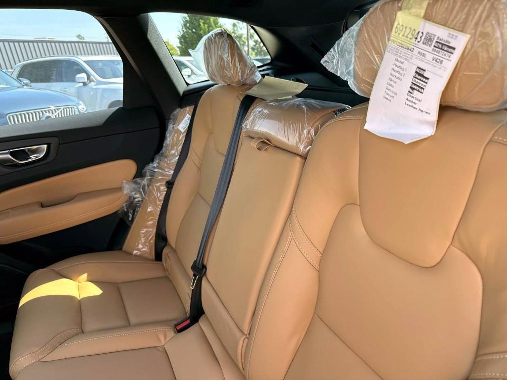 new 2025 Volvo XC60 car, priced at $64,100