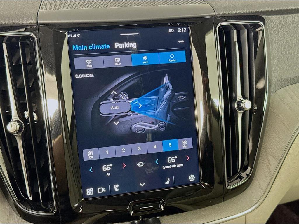 new 2025 Volvo XC60 car, priced at $52,521