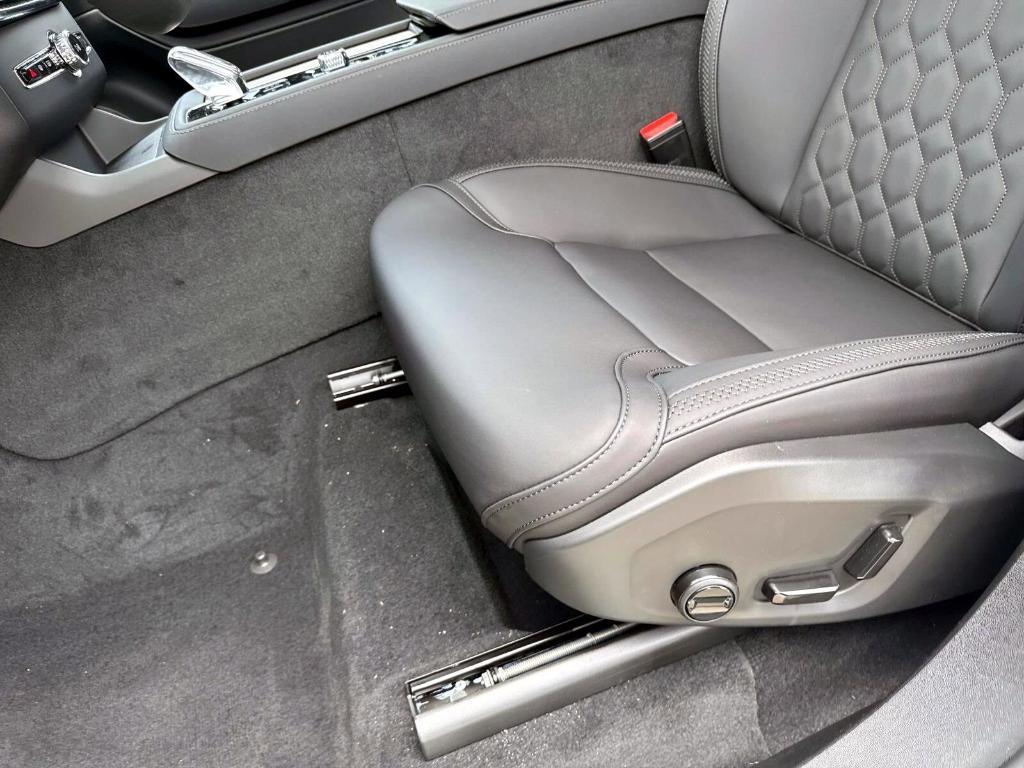 new 2025 Volvo XC90 car, priced at $65,555