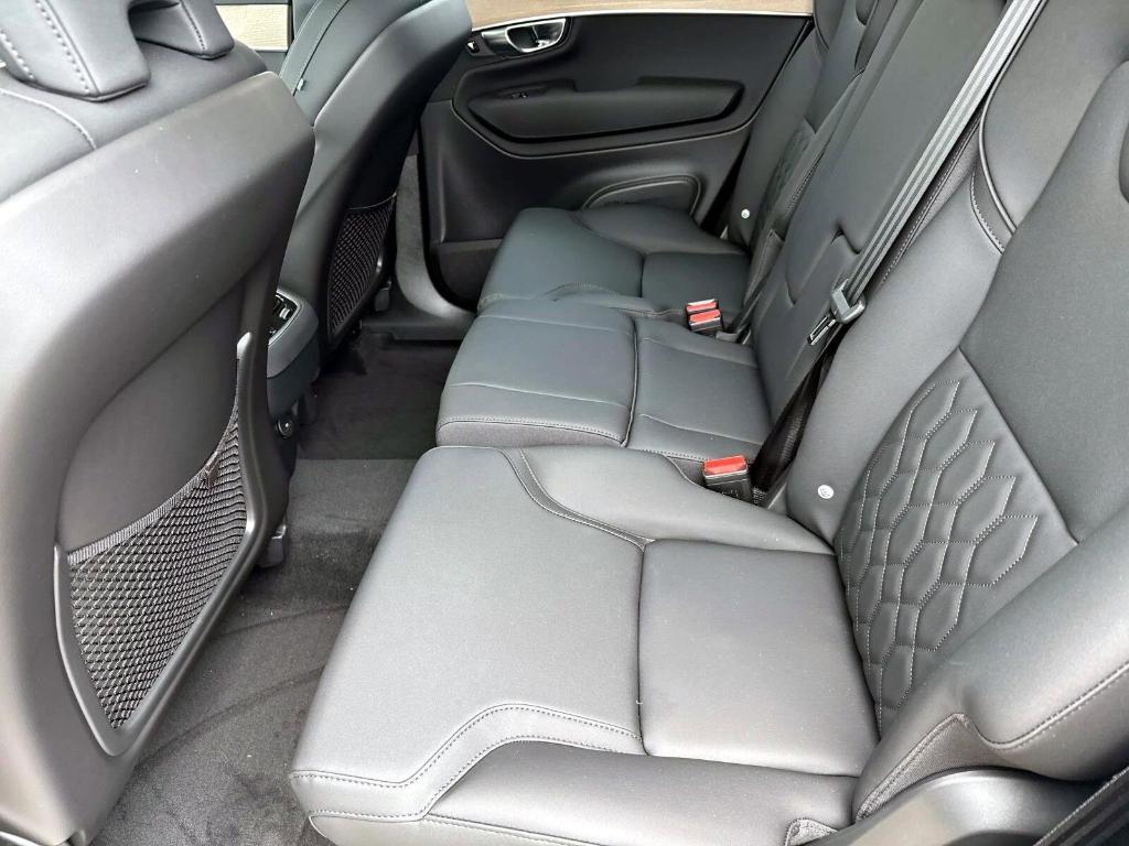 new 2025 Volvo XC90 car, priced at $65,555