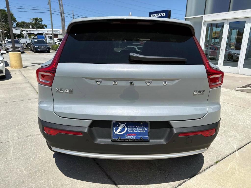new 2025 Volvo XC40 car, priced at $45,485