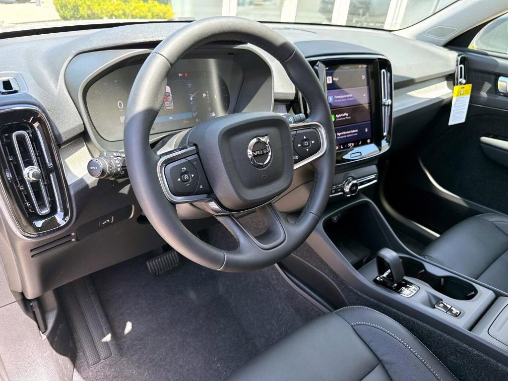 new 2025 Volvo XC40 car, priced at $45,485