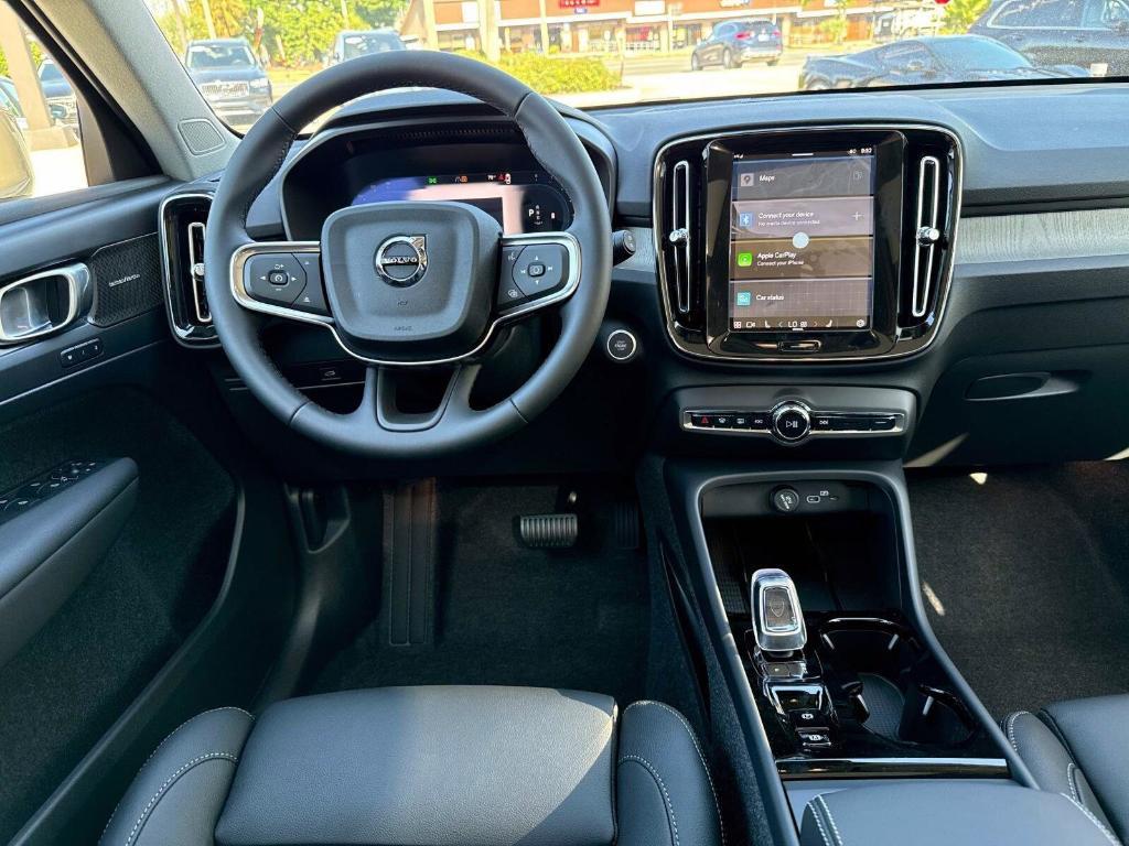 new 2025 Volvo XC40 car, priced at $51,015
