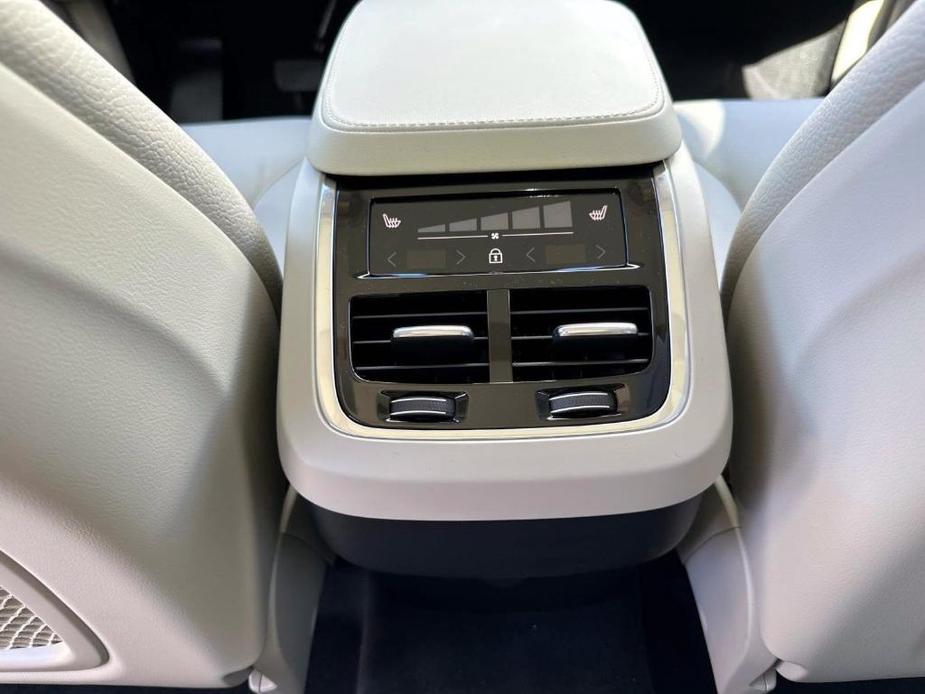 new 2025 Volvo XC90 car, priced at $63,665